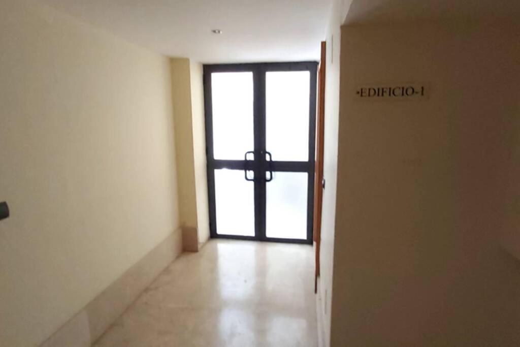 New Studio In With Views And Very Quiet * Málaga